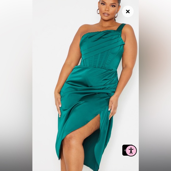 NWT - PLT - Plus Emerald Green Satin Drape Split Midi Dress - Size: 26 - Picture 5 of 5